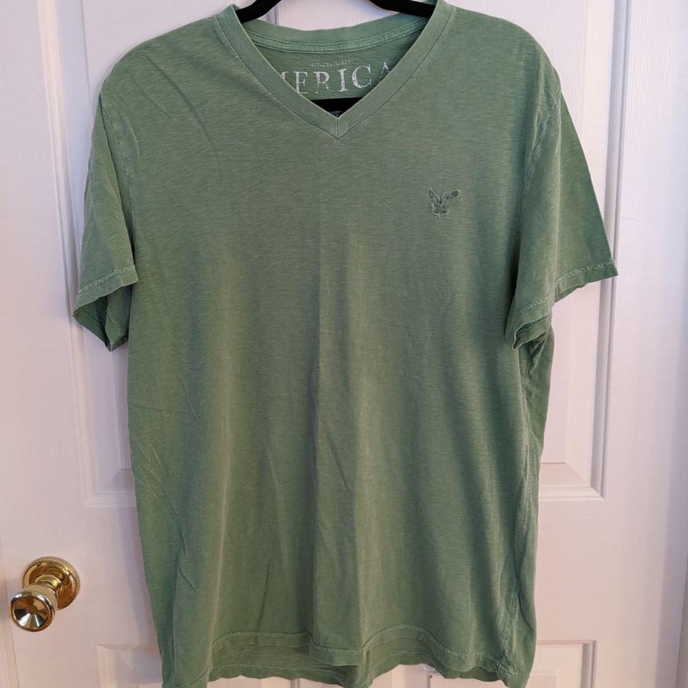 American Eagle V-Neck Shirt